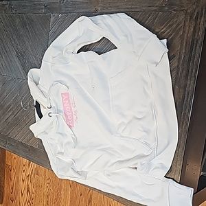 Aeropostale Womens White hoodie. AeroNY Eigjty Seven logo. Pouch pocket, size S